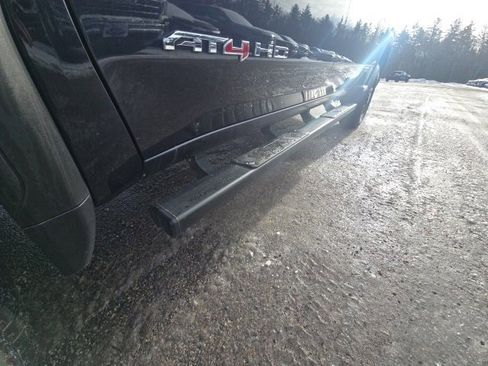 Used 2024 GMC Sierra 2500 AT4 w/ AT4 Preferred Package image 33