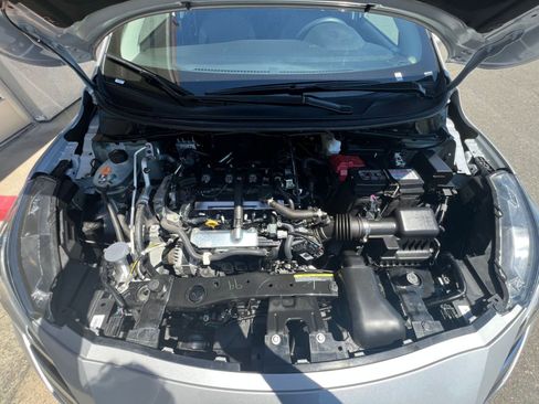 Used 2025 Nissan Versa SV FWD image 29
