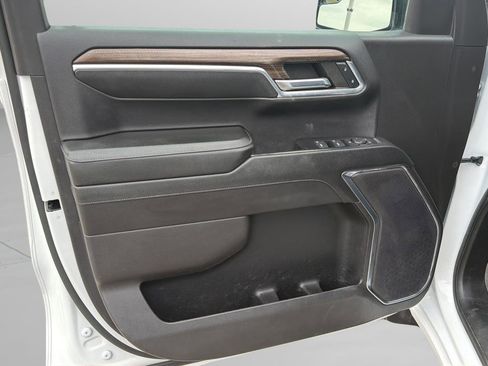 Used 2023 Chevrolet Silverado 1500 LT Trail Boss w/ Protection Package AWD/4WD image 18