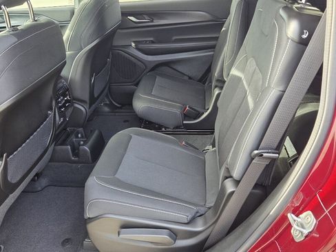 New 2026 Jeep Grand Cherokee L Laredo image 10