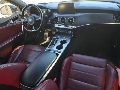 Used 2019 Kia Stinger GT2 image 20