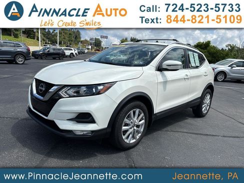 Used 2020 Nissan Rogue Sport SV w/ All-Weather Package AWD/4WD image 1