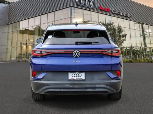 Used 2022 Volkswagen ID.4 Pro S RWD image 3