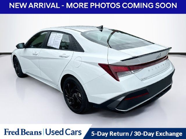 Used 2026 Hyundai Elantra Sport w/ Cargo Package FWD image 7