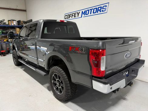 Used 2017 Ford F250 Lariat w/ Lariat Value Package AWD/4WD image 4