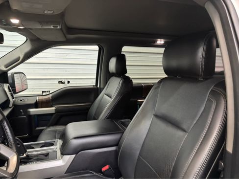 Used 2017 Ford F150 Lariat w/ Equipment Group 502A Luxury image 11