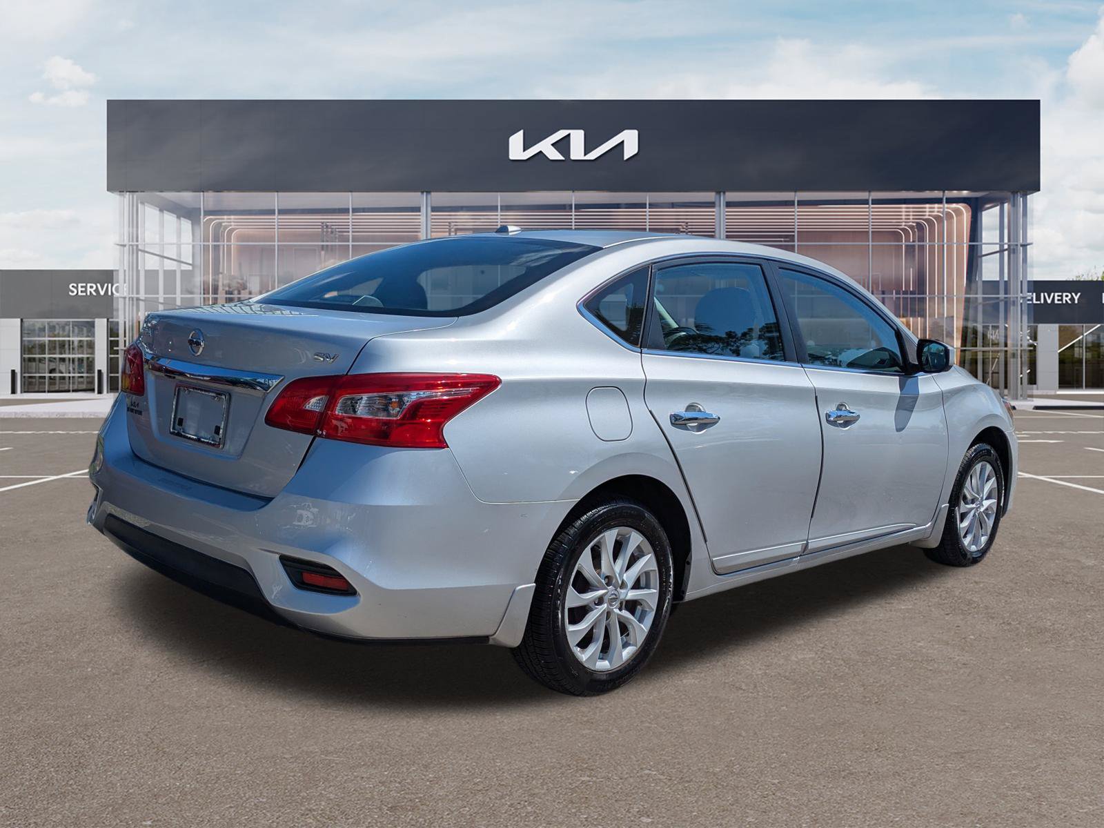 Used 2019 Nissan Sentra SV w/ Exterior Package FWD image 4