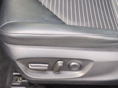 Used 2024 Toyota Camry SE FWD image 18