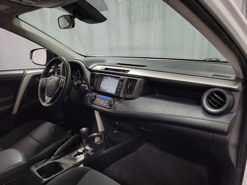 Used 2017 Toyota RAV4 XLE w/ Convenience Package AWD/4WD image 26