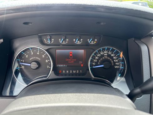 Used 2011 Ford F150 XLT w/ XLT Chrome Pkg RWD image 14