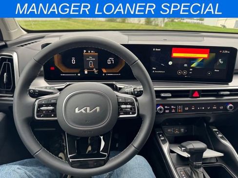 New 2025 Kia Sorento S image 22