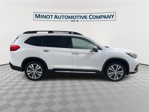 Used 2019 Subaru Ascent Touring w/ Popular Package #3 AWD/4WD image 9