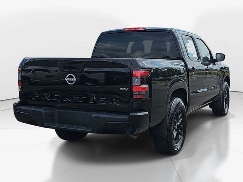 Used 2024 Nissan Frontier SV RWD image 6