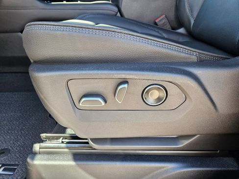 New 2026 GMC Yukon XL Denali w/ Sun & Power Step Package image 24