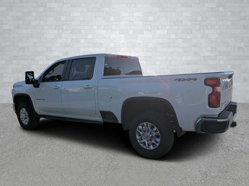 Used 2022 Chevrolet Silverado 3500 LT w/ Convenience Package image 7