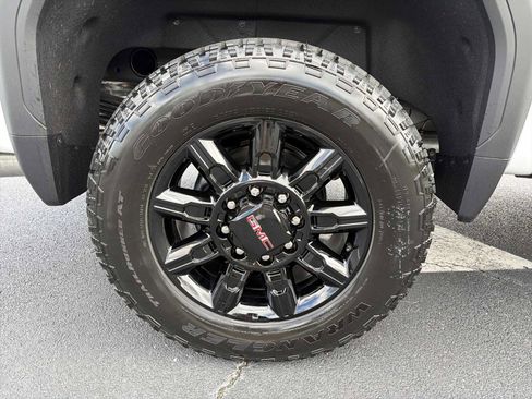 New 2026 GMC Sierra 2500 AT4 w/ AT4 Premium Plus Package image 16