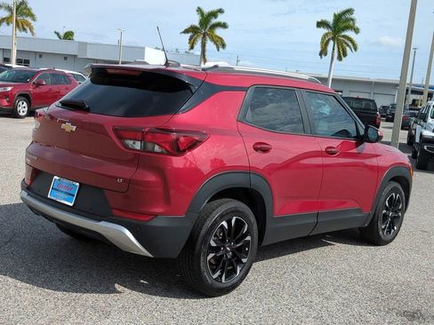 Used 2021 Chevrolet TrailBlazer LT w/ Premium Seating Package image 5