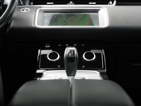 Used 2020 Land Rover Range Rover Evoque S image 16