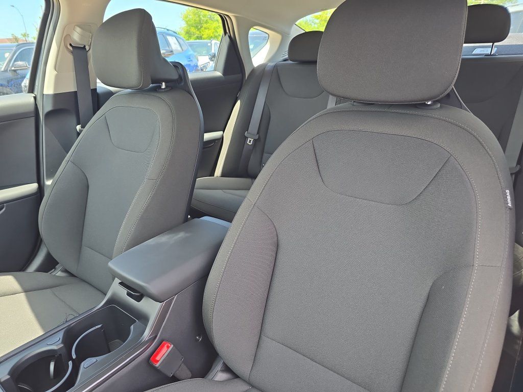 New 2026 Kia K4 FWD image 21