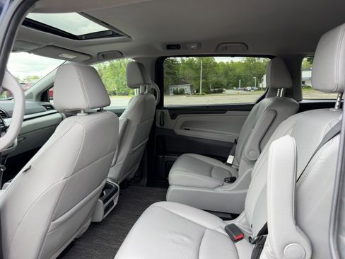 Used 2024 Honda Odyssey EX-L image 23