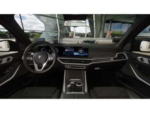 Used 2026 BMW X5 sDrive40i image 19