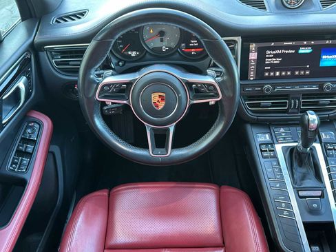 Used 2021 Porsche Macan S image 15