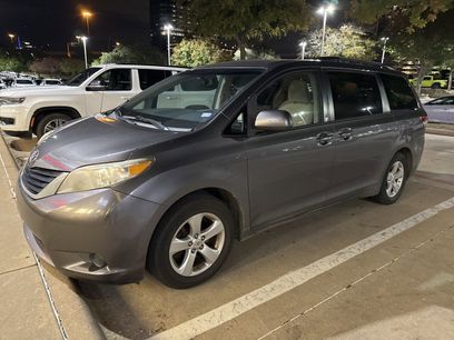 Used 2012 Toyota Sienna LE