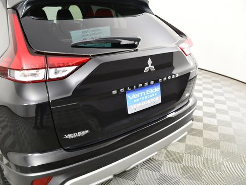 Used 2023 Mitsubishi Eclipse Cross SE image 15