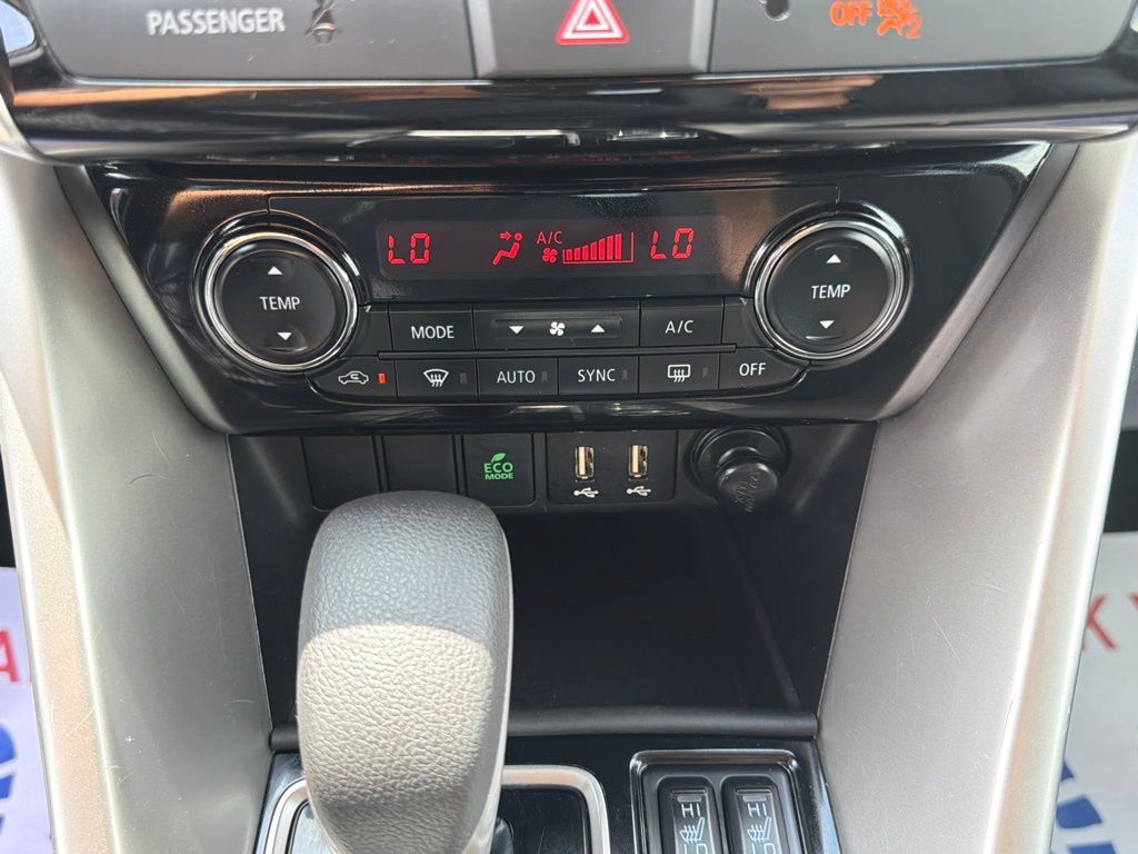 Used 2024 Mitsubishi Eclipse Cross AWD image 19