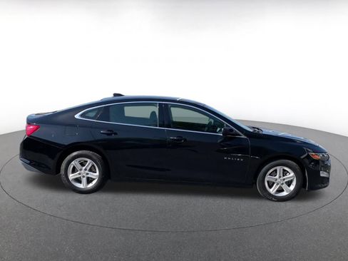 Used 2024 Chevrolet Malibu LT image 16