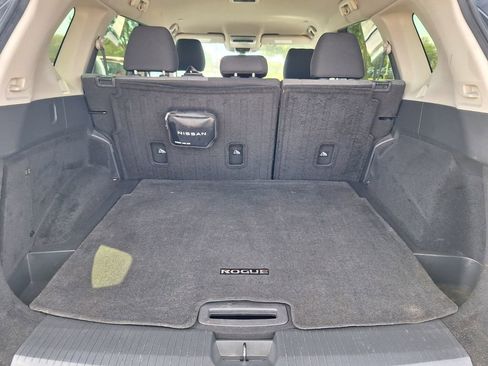 Used 2023 Nissan Rogue SV image 26