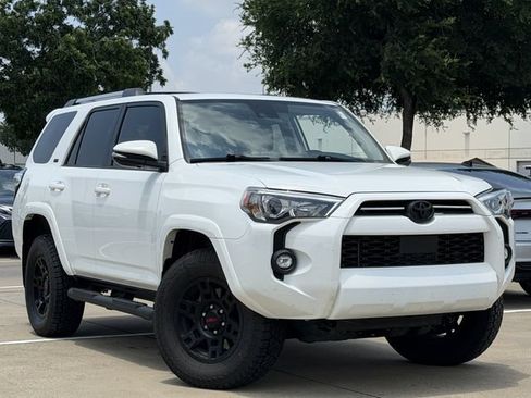 Used 2024 Toyota 4Runner SR5 Premium w/ Moonroof Package AWD/4WD image 2