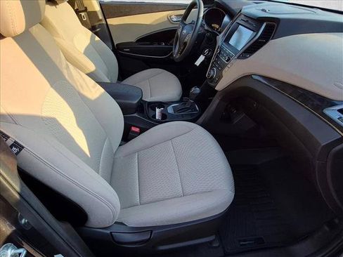 Used 2017 Hyundai Santa Fe Sport FWD image 22
