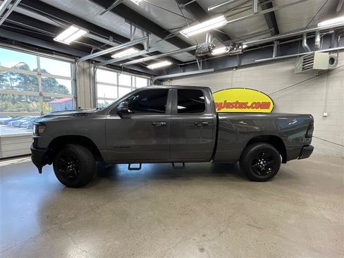 Used 2019 RAM 1500 Big Horn RWD image 2