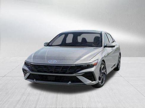 New 2026 Hyundai Elantra Limited image 14