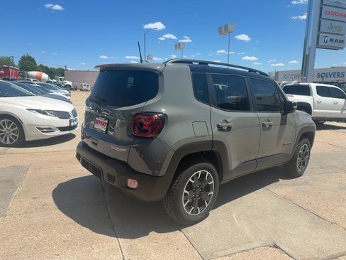 Used 2023 Jeep Renegade Trailhawk w/ Sun/Sound Group AWD/4WD image 6