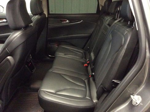 Used 2023 Lincoln Nautilus Reserve image 35