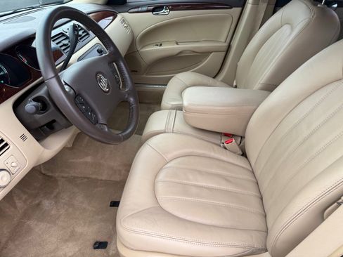 Used 2011 Buick Lucerne CXL image 19