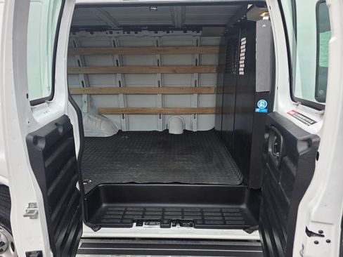 Used 2025 Chevrolet Express 2500 w/ Driver Convenience Package RWD image 17