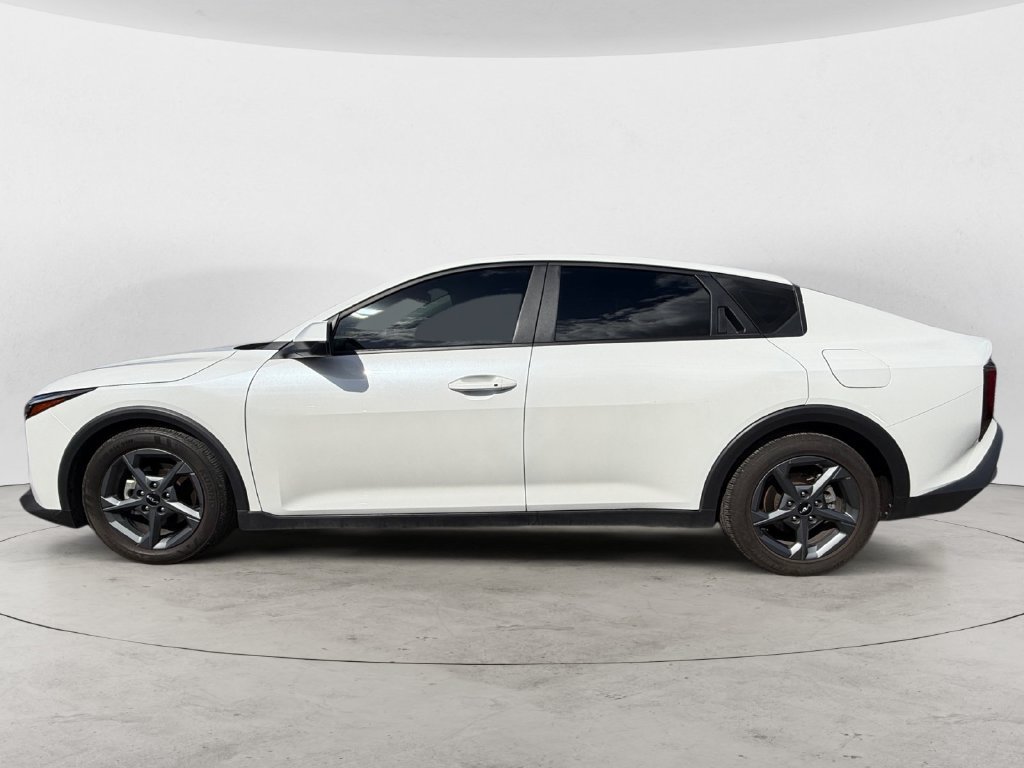 Used 2025 Kia K4 FWD image 8