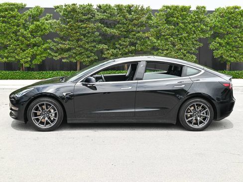 Used 2020 Tesla Model 3 Standard Range Plus RWD image 5