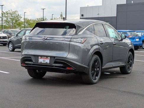 Used 2025 Nissan Murano SV AWD/4WD image 3