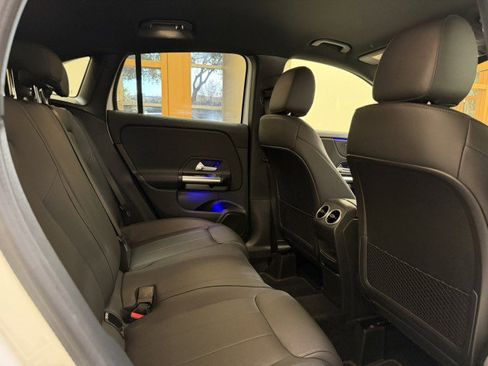 Certified 2025 Mercedes-Benz GLA 250 image 18