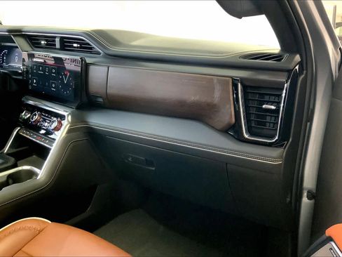 Used 2024 GMC Sierra 1500 Denali Ultimate image 19