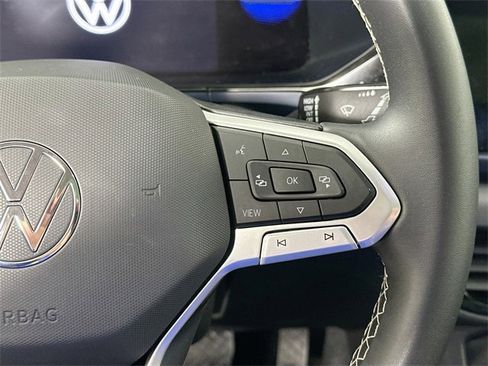 Used 2022 Volkswagen Taos SE image 20