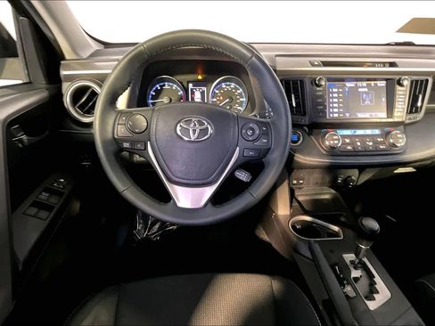Used 2017 Toyota RAV4 XLE image 5