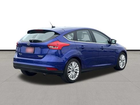 Used 2015 Ford Focus Titanium FWD image 5
