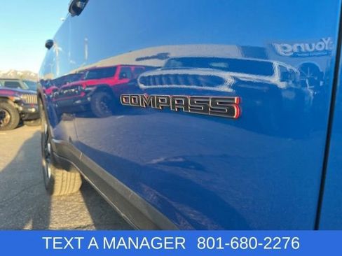 Used 2017 Jeep Compass Trailhawk w/ Navigation Group image 9