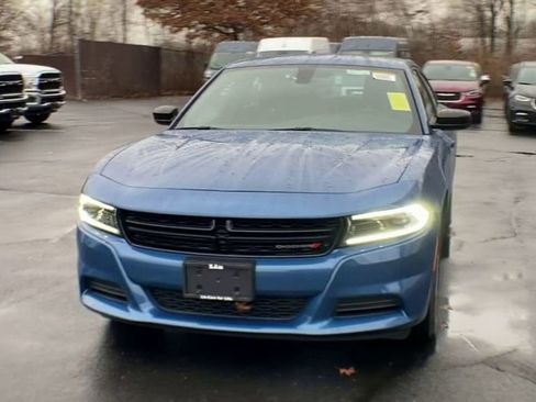 Used 2023 Dodge Charger SXT w/ Cold Weather Package RWD image 4