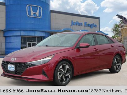 Used 2023 Hyundai Elantra SEL w/ Convenience Package